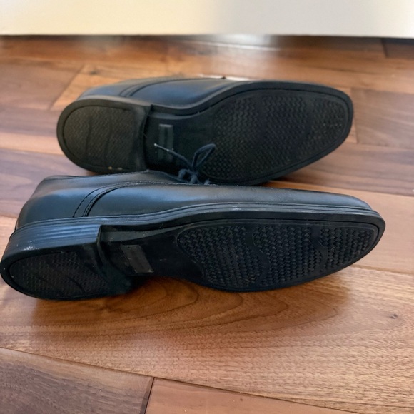 Johnston & Murphy Black Leather Oxfords - Picture 6 of 6